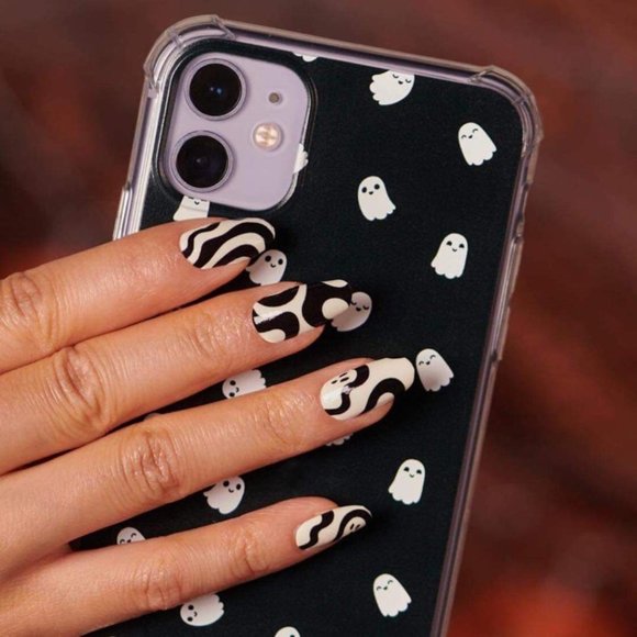 FEELING FA-BOO-LOUS HALLOWEEN GLOW IN THE DARK NAIL STRIPS - Picture 1 of 3